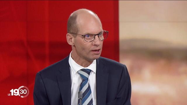 Coronavirus: Philippe Eckert, directeur général du CHUV, revient sur le fait que la Suisse adapte sa stratégie