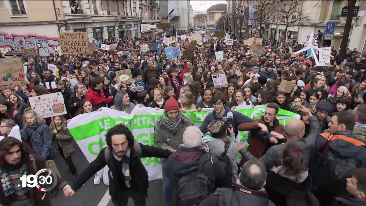 Grande manifestation pro-climat à Lausanne avec la participation de Greta Thunberg.