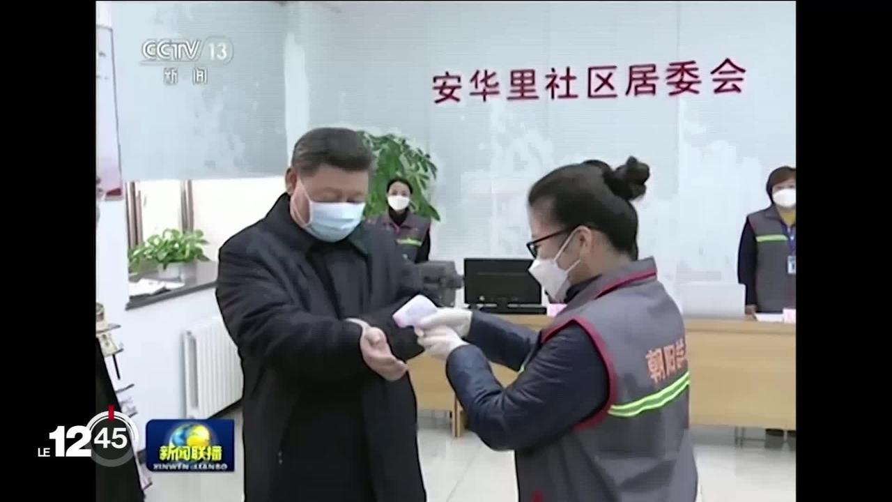 En Chine, le bilan de l'épidémie de coronavirus a franchi la barre symbolique des 1000 morts.