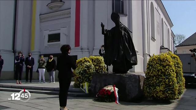 La Pologne fête le centenaire de la naissance du Pape Jean-Paul II, né le 18 mai 1920.