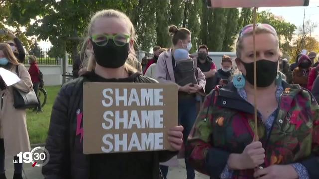 Manifestations en Pologne contre la restriction du recours à l'avortement