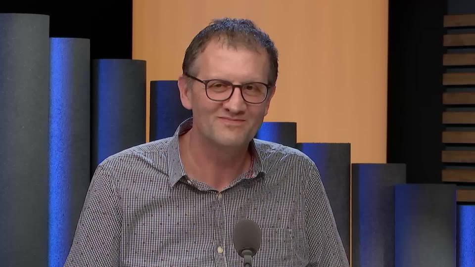 Coronavirus: faut-il éviter les rassemblements? Interview de Laurent Kaiser