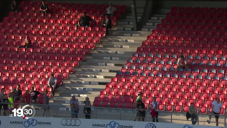 Les milieux du hockey sur glace et du football sont soulagés, mais devront prévoir des mesures de sécurité sévères.