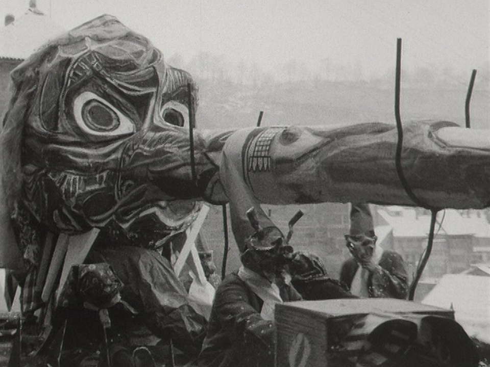 Le carnaval de Fribourg en 1969. [RTS]