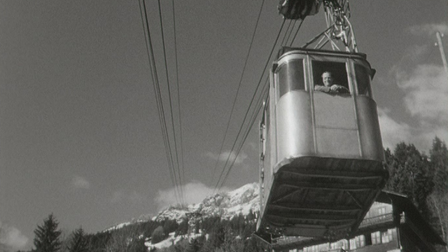 Le téléphérique de Champéry en 1959. [RTS]