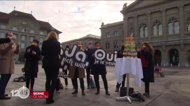 Journée historique en Suisse, le Parlement a accepté en vote final le projet de mariage pour toutes et tous.