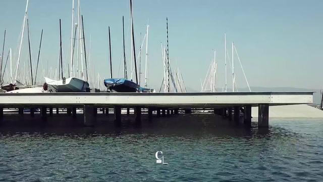 Métamorphose des rives du lac à Genève. Nouvelles plages, mais aussi nouveau port, le plus grand du lac Léman