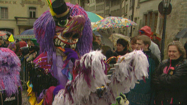 Le carnaval des Bolzes en 1998. [RTS]