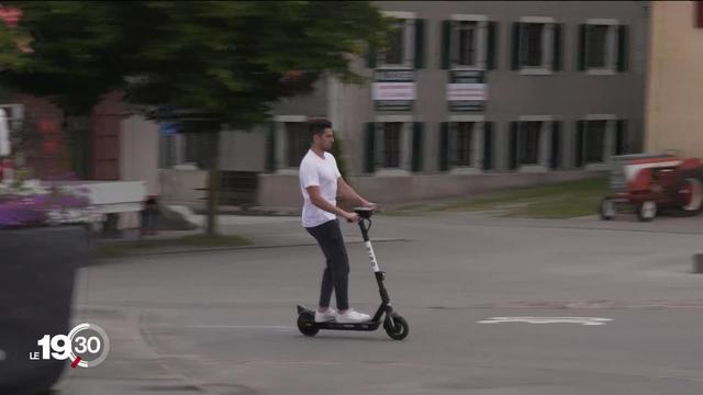 Bulle: la Suisse romande découvre, avec méfiance, les trottinettes électriques.