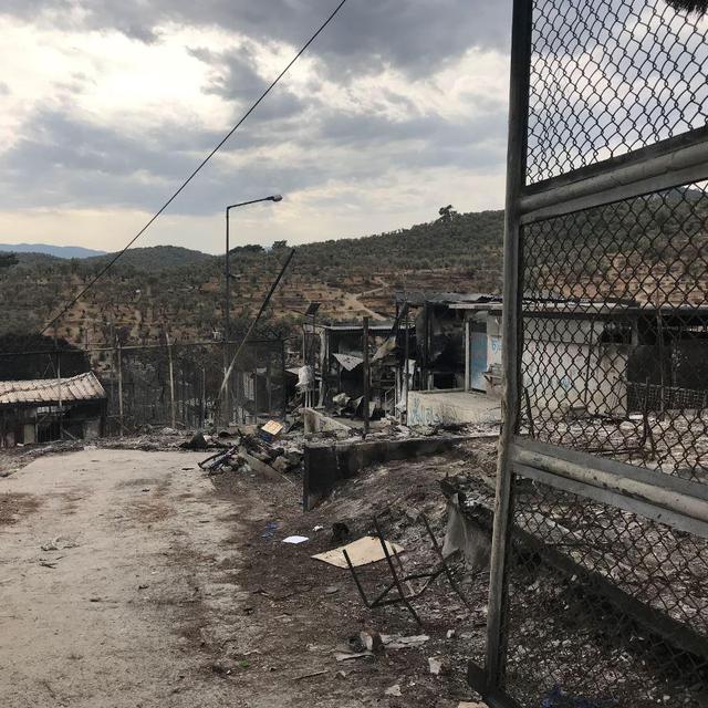L’ancien camp de Moria après l’incendie, Lesbos, Grèce. [RTS - Françoise Wallemacq]