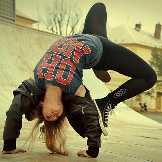 B-Girl. [Depositphotos - davidtb]