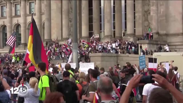 L'Allemagne sous le choc: des miliants d'extrême droite ont tenté de pénétrer de force dans le Reichstag, siège du parlement