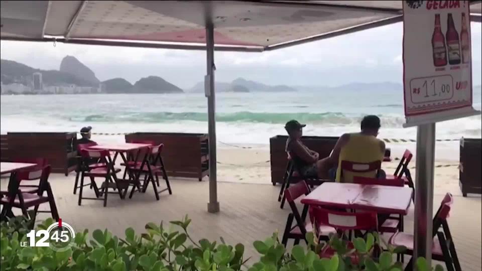 Rio de Janeiro, capitale touristique du Brésil, a vu ses bars, cafés et restaurants rouvrir jeudi après trois mois de paralysie