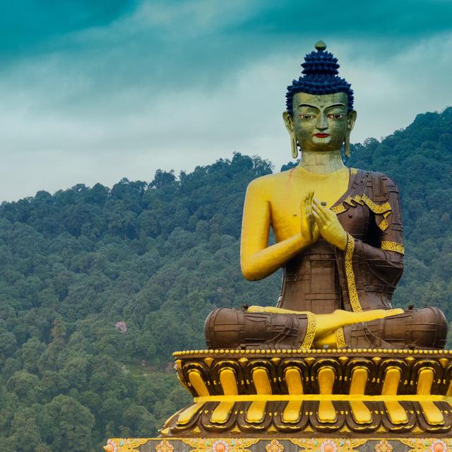 Statue de Bouddha, à Rabangla, Sikkim, Inde. [Depositphotos - Mitrarudra]