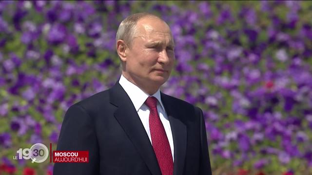 En Russie, Vladimir Poutine profite de la fête nationale pour refaire surface malgré la crise du Covid-19.
