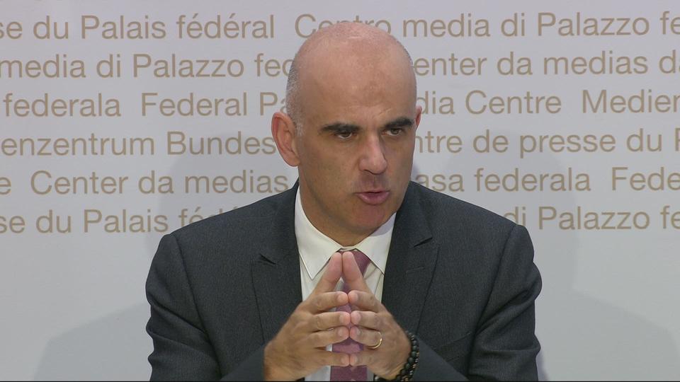 Alain Berset: "Neuf régions françaises figurent désormais dans la liste des zones à risques"