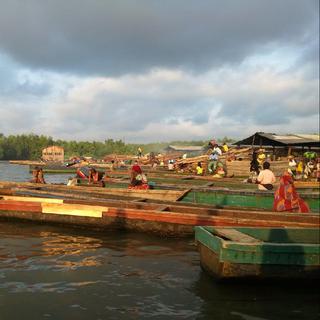 la pêche artisanale au Gabon [RTS - Florie Castaingts]