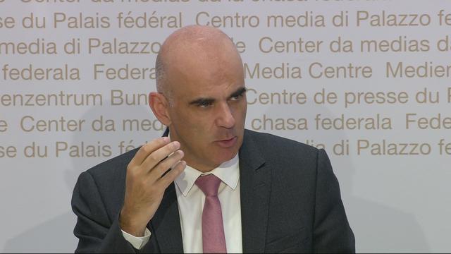 Alain Berset: "Nous avons décidé de prolonger la durée de validité de l'allocation pour perte de gains"