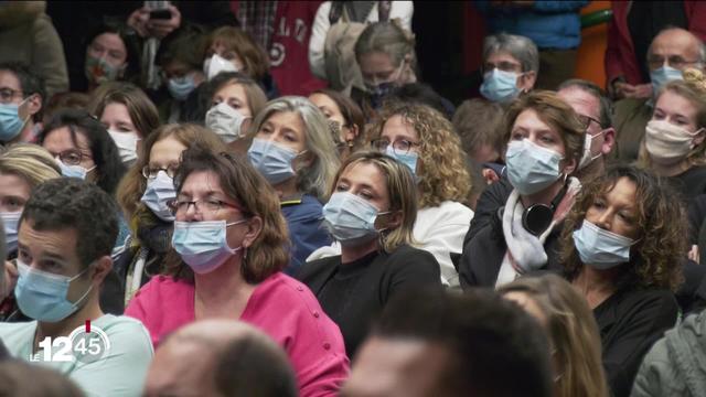 La baisse des salaires pour les fonctionnaires de Genève ne passe pas auprès des syndicats