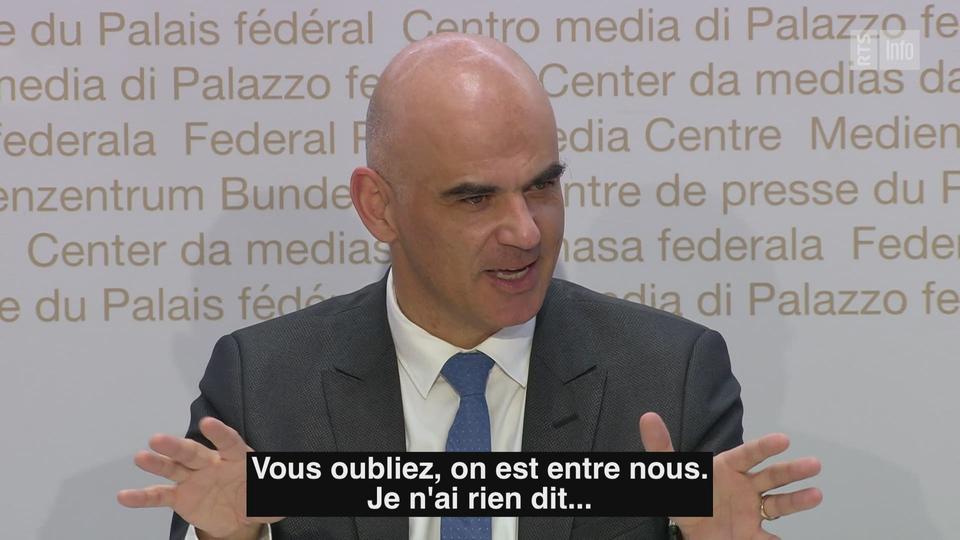 "La Suisse à l'épreuve du Covid": les moments légers des conférences de presse du Conseil fédéral