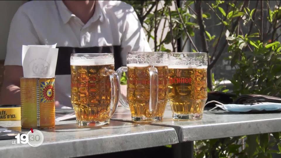 La Suisse a retrouvé ses terrasses. Une boisson est particulièrement prisée : la bière