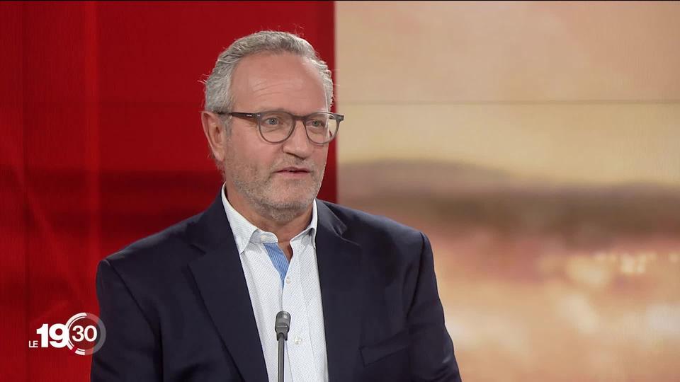 Jérôme Pugin, médecin-chef aux soins intensifs des HUG: "D'ici l'hiver on va ouvrir la troisième dose à toute la population."