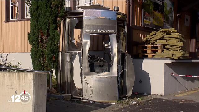 Le procès d'un voleur présumé de bancomat s'est ouvert ce matin au Tribunal pénal fédéral à Bellinzone