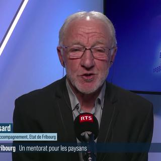 Fribourg propose un mentorat aux paysans en détresse: interview de Michel Bussard (vidéo)
