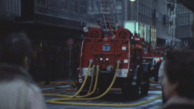 Intervention des pompiers lors de l'incendie du Grand Passage à Genève.
