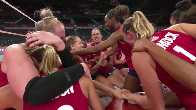 Volleyball, finale dames: les USA remportent l'or face au Brésil (25-21, 25-20, 25-14)