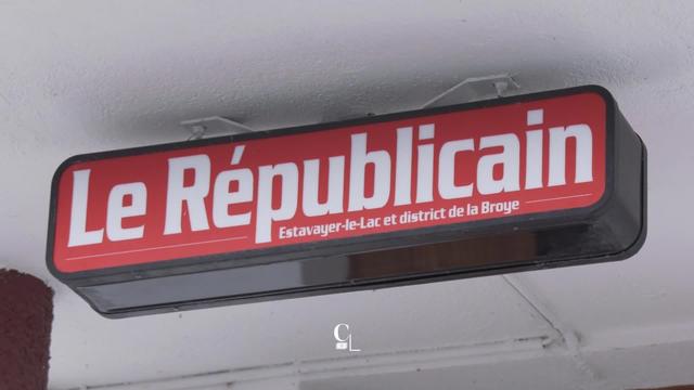 Le journal "Le Républicain" existe depuis 73 ans. Reportage dans la rédaction d’une véritable institution à Estavayer-le-Lac (FR)