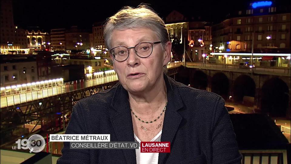 En Suisse, les manifestations contre la loi Covid se sont déroulées sans heurts. Entretien avec Béatrice Métraux, conseillère d’État vaudoise en charge de la sécurité