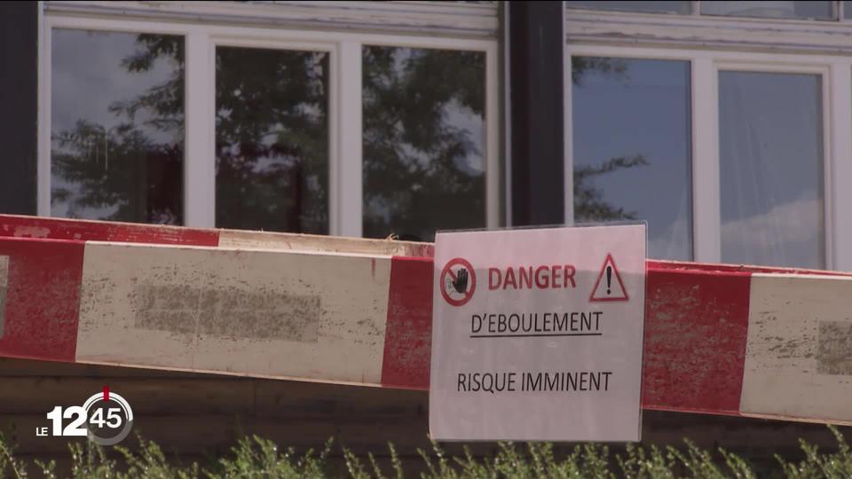 Un trou de huit mètres est apparu sur une place de jeu neuchâteloise, en marge d'un chantier des CFF.