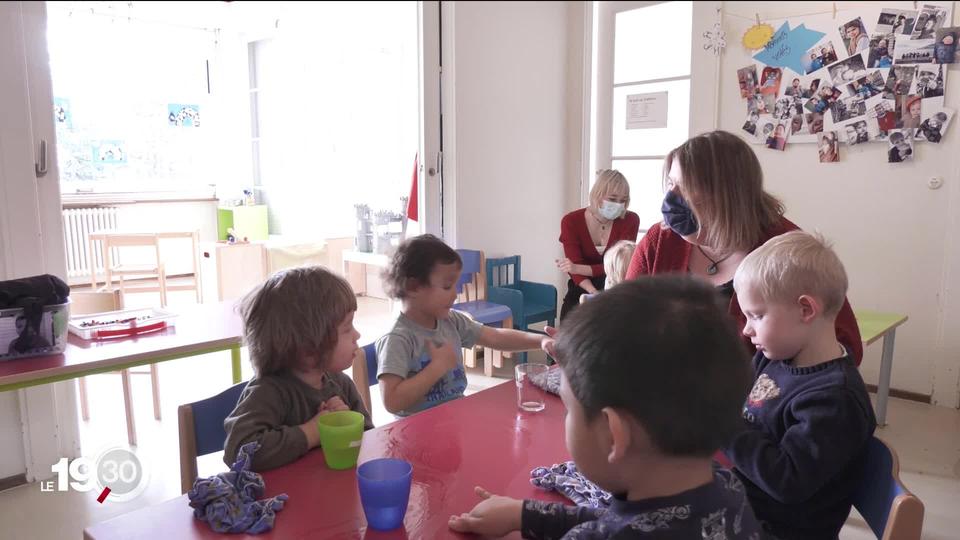 En raison de la pandémie, il est interdit de chanter dans les crèches