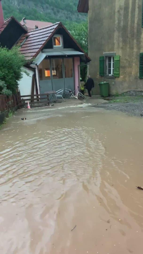 Inondations à Orvin