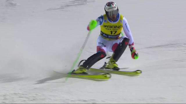 Madonna di Campiglio (ITA), slalom messieurs, 1re manche: Luca Aerni (SUI) limite la casse et se hisse dans le top 10