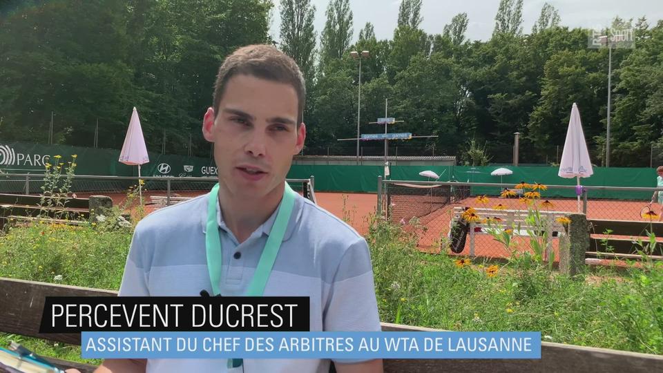 Reportage au tournoi de Lausanne, l'assistant du chef des arbitres