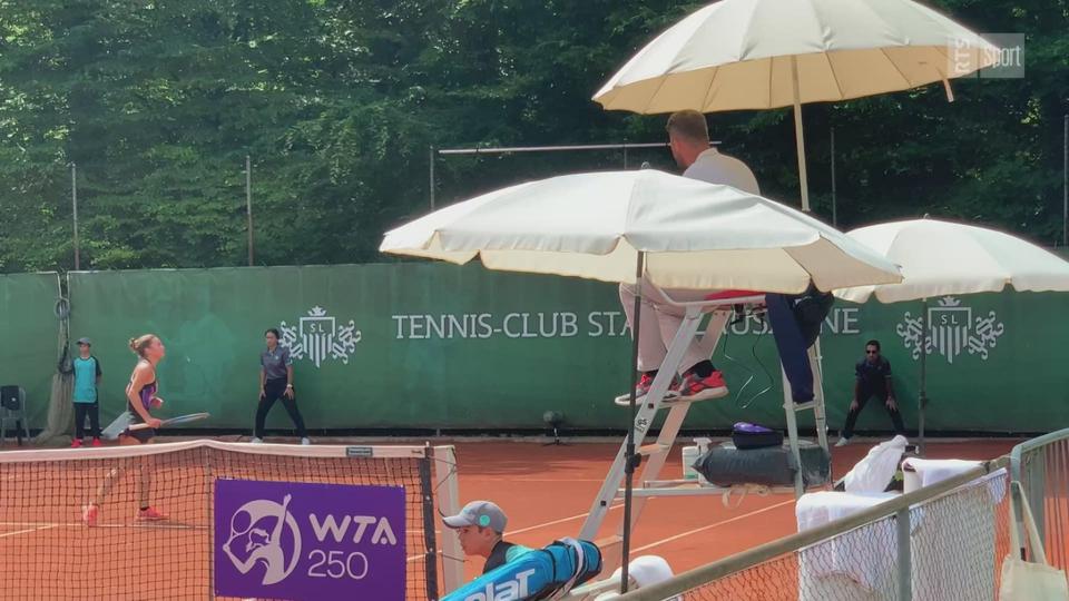 Reportage au tournoi de Lausanne, l'arbitre de chaise