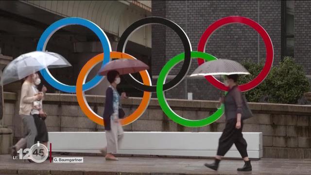 La décision du gouvernement japonais de priver le public de Jeux olympiques provoque de nombreuses réactions sur place