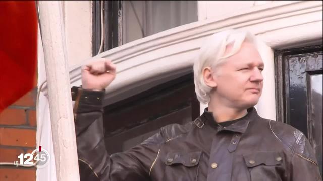 Retour sur la trajectoire de Julian Assange, digne d'un roman d'espionnage