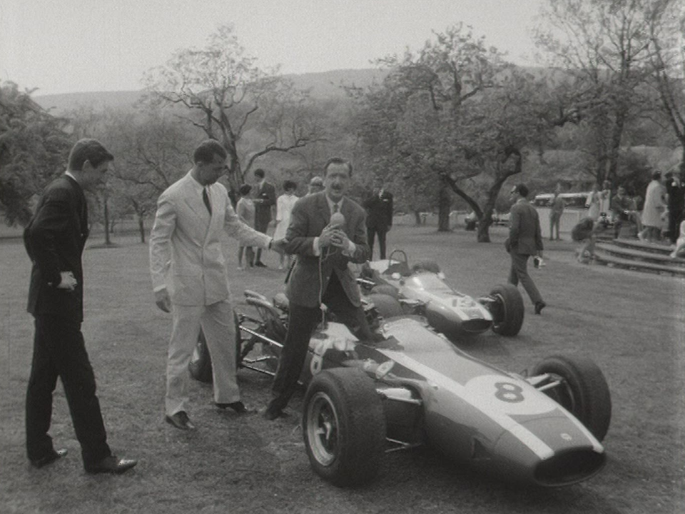 Une nouvelle écurie pour Jo Siffert en 1966. [RTS]