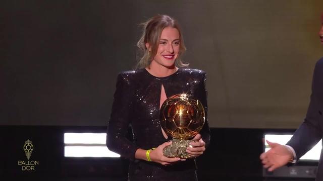 Alexia Putellas, joueuse du FC Barcelone, remporte le Ballon d'Or 2021!