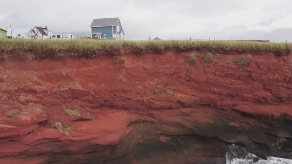 TRC CANADA EROSION ILES MADELEINE