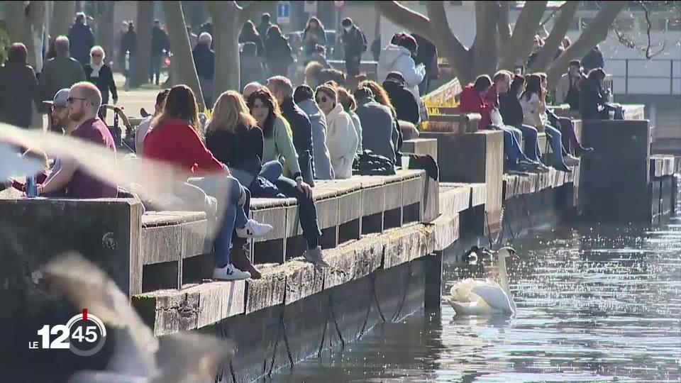 Les Suisses sont nombreux ce week-end à profiter de la météo printanière. Le soleil réchauffe le moral.