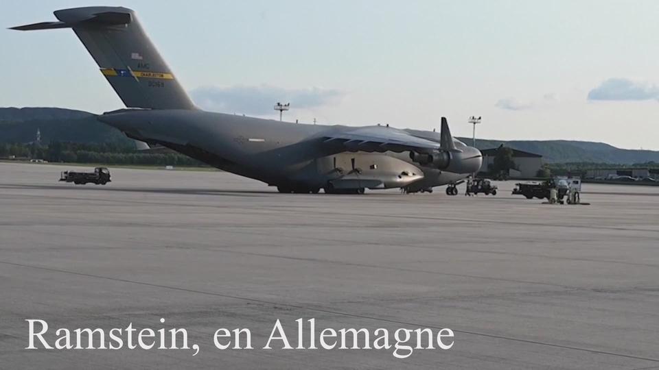 L'arrivée de réfugiés afghans à la base américaine de Ramstein, en Allemagne