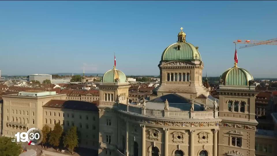 Sur le front des mesures sanitaires, le Conseil fédéral joue la carte de l’attentisme et enjoint les cantons à prendre leurs responsabilités. Tour d’horizon