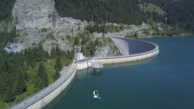 Le Barrage de l’Hongrin, un impressionnant ouvrage construit  à la fin des années 60.