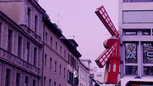 "Dans le rétro" revient aux origines du Moulin Rouge, à Genève, quand le night-club n'était encore qu'un chalet de bois