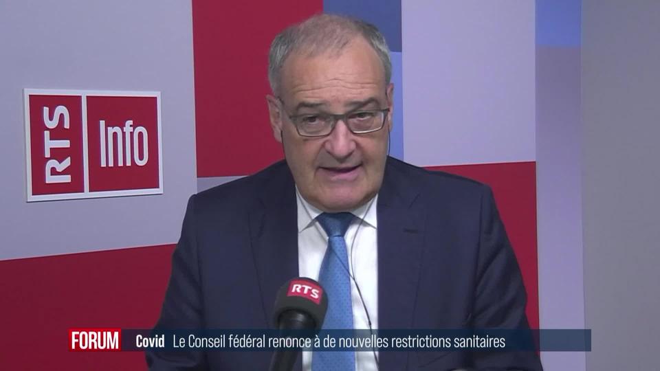 Le CF renonce à de nouvelles restrictions sanitaires: interview de Guy Parmelin