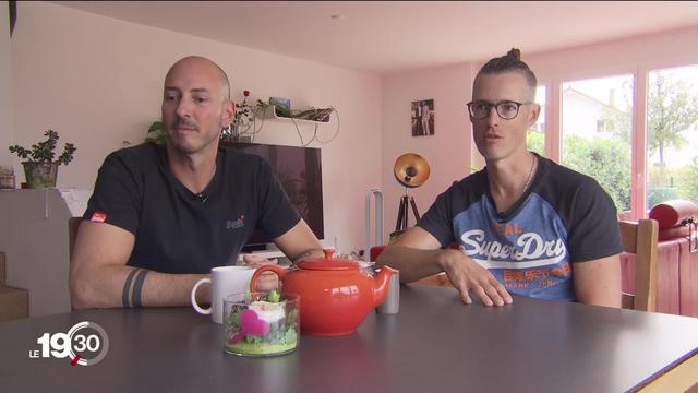 Les couples homosexuels devront attendre l’été 2022 avant de voir la mise en œuvre du mariage pour tous, accepté dimanche par le peuple suisse